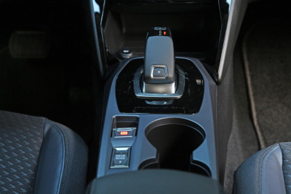 Peugeot-2008-1.5-BlueHDi-caroto-test-drive-2020-35