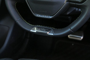 Peugeot-e-208-caroto-test-drive-2020-4