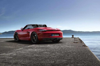 porsche-boxster-and-cayman-gts-4