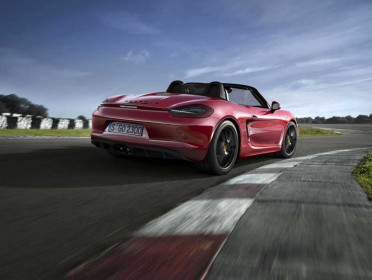 porsche-boxster-and-cayman-gts-6