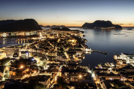 NORWAY. 2016. Îâ¦lesund at dusk.