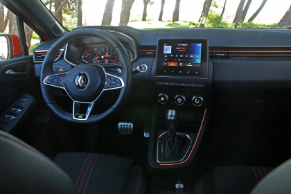 Renault-Clio-EDC-vs-Opel-Corsa-EAT8-caroto-test-drive-2020-39