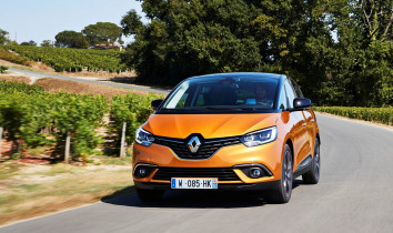 Renault-Scenic-2017-1600-1a
