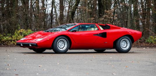 <a class="jig-downloadLink" href="https://www.caroto.gr/static/plugins/justified-image-grid/download.php?file=https%3A%2F%2Fwww.caroto.gr%2Fstatic%2Fgallery%2Frod-stewart-lamborghini-countach-periscopio-3%2FROD-STEWART-LAMBORGHINI-COUNTACH-PERISCOPIO-1.jpg">Αποθήκευση φωτογραφίας</a>