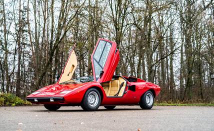 <a class="jig-downloadLink" href="https://www.caroto.gr/static/plugins/justified-image-grid/download.php?file=https%3A%2F%2Fwww.caroto.gr%2Fstatic%2Fgallery%2Frod-stewart-lamborghini-countach-periscopio-3%2FROD-STEWART-LAMBORGHINI-COUNTACH-PERISCOPIO-12.jpg">Αποθήκευση φωτογραφίας</a>