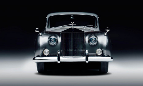 Rolls-Royce-Phantom-V-electrified-by-Lunaz-1