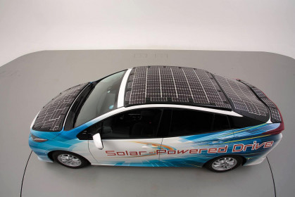 toyota-prius-phv-demo-car-with-solar-panels-13