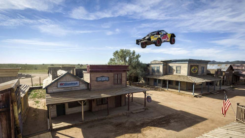 record-truck-jump