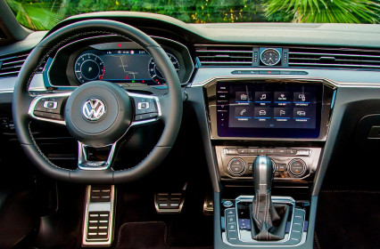 Volkswagen Arteon TDI caroto test drive 2018 (11)