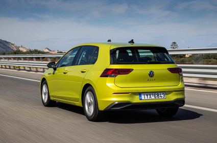 Volkswagen-Golf-caroto-test-drive-2020-11