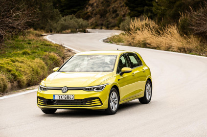 Volkswagen-Golf-caroto-test-drive-2020-8
