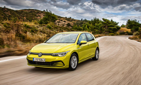 Volkswagen-Golf-caroto-test-drive-2020-9