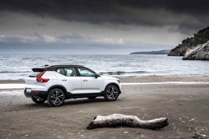 Volvo XC40 D4 and T5 caroto test drive 2018 (6)