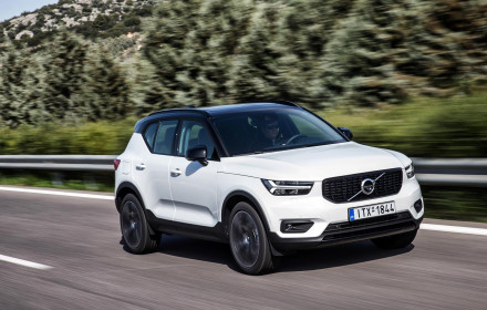Volvo XC40 D4 and T5 caroto test drive 2018 (9)