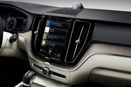 The new Volvo XC60 Sensus centre display updates