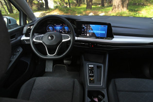 VW-Golf-1.0-eTSI-110-ps-caroto-test-drive-2021-10