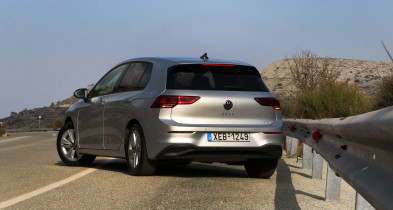 VW-Golf-1.0-eTSI-110-ps-caroto-test-drive-2021-28