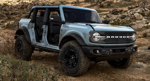 2021-Ford-Bronco-06
