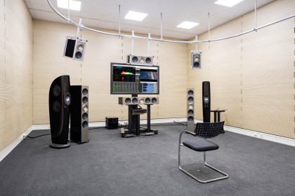 Audio reference room