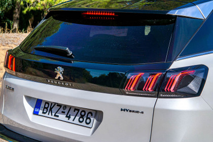 Peugeot 3008 plug-in hybrid PHEV caroto test drive 2021 (9)