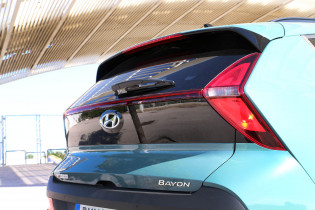 Hyundai Bayon 1.2 4 ps caroto test drive 2021 (30)