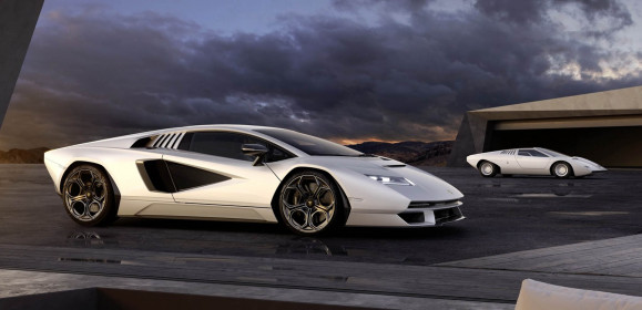 2022-Lamborghini-Countach-LPI-800-4-5-2