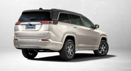 2022_Jeep_Commander_Overland_rear