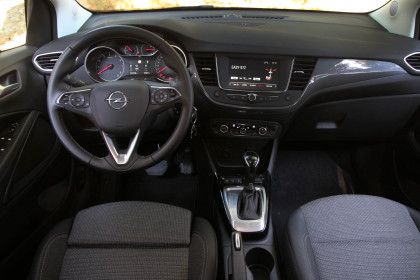 Opel Crossland 1.5 Diesel caroto test drive 2021 (5)