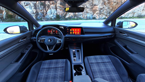 VW Golf GTD 2022 caroto test mobile 2021 (35)