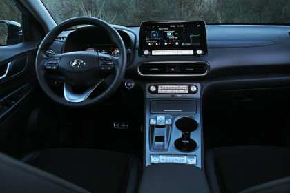 Hyundai Kona Electric caroto test drive 2022 (26)