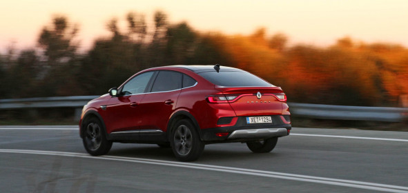 Renault-Arkana-caroto-test-drive-2022-17