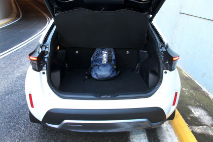 Toyota Yaris Cross Hybrid AWD caroto test drive 2022 (11)