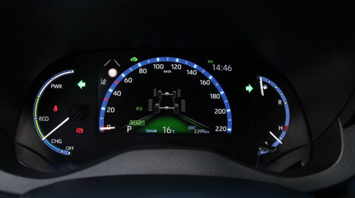 Toyota Yaris Cross Hybrid AWD caroto test drive 2022 (17)