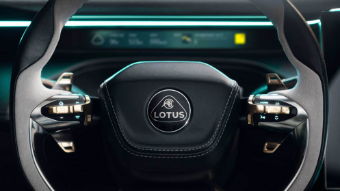 lotus-eletre-steering-wheel