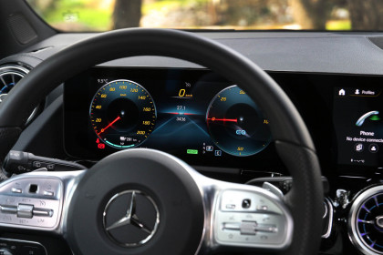 Mercedes EQA caroto test drive 2022 (21)