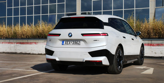 BMW iX xDrive40 caroto test drive 2022 (15)