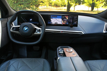 BMW iX xDrive40 caroto test drive 2022 (9)