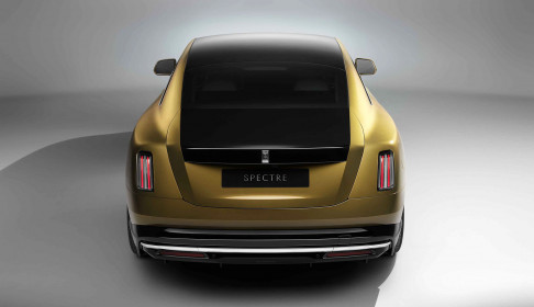 Rolls-Royce-Spectre-Electric (1)