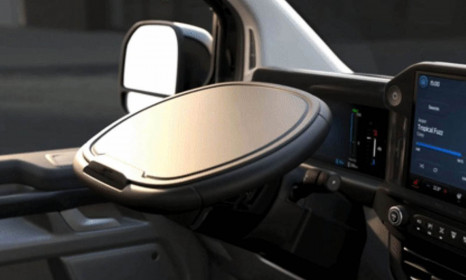 Ford Genius Tilting Steering Wheel Doubles As Mini Desk (4)