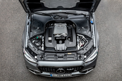 Der neue Mercedes-AMG S 63 E PERFORMANCE (2022), MANUFAKTUR selenitgrau magnoThe new Mercedes-AMG S 63 E PERFORMANCE (2022), MANUFAKTUR selenite grey magno