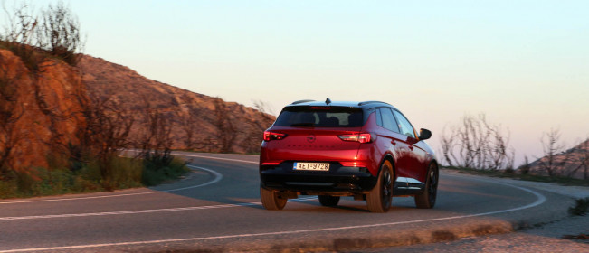 Opel Grandland Diesel caroto test drive 2022 (19)