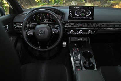 new Honda Civic eHEV caroto test drive 2022 (40)