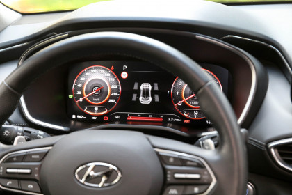 Hyundai Santa Fe PHEV caroto test drive 2023 (14)