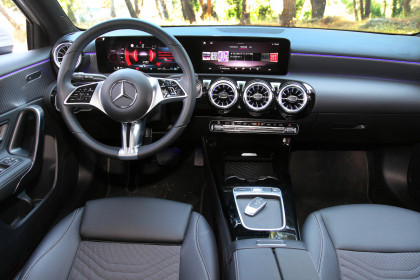 Mercedes-A200-caroto-test-drive-2023-58