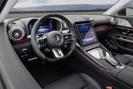 Mercedes-AMG GT 63 4MATIC+ (Kraftstoffverbrauch kombiniert: 14,1 l/100 km, CO2-Emissionen kombiniert 319 g/km) Exterieur: AMG Aerodynamik-Paket, Hightechsilber metallic; Interieur: Leder Nappa schwarz;Kraftstoffverbrauch kombiniert: 14,1 l/100 km, CO2-Emissionen kombiniert 319 g/km*
Mercedes-AMG GT 63 4MATIC+ (combined fuel consumption, weighted: 14,1 l/100 km; combined CO2 emissions, weighted: 319 g/km) exterior: AMG Aerodynamic package, hightechsilver metallic; interior: leather nappa black;Combined fuel consumption, weighted: 14,1 l/100 km; combined CO2 emissions, weighted: 319 g/km*