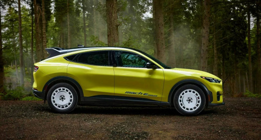2023-Ford-Mustang-Mach-E-Rallye-2