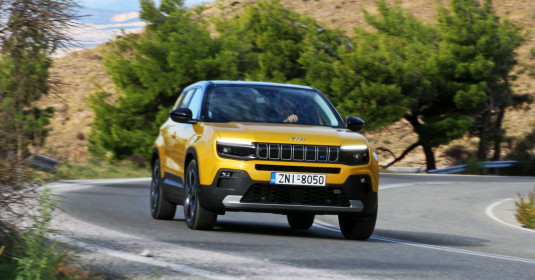 Jeep-Avenger-Electric-156-PS-54-kWh-caroto-test-drive-2023-31