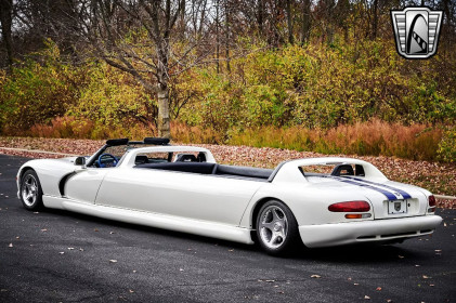 stretched-dodge-viper-limo-for-sale (10)