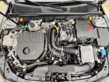 Mercedes-Benz-A250-e-plug-in-hybrid-caroto-test-2024-78