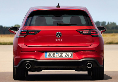 Volkswagen-Golf_GTI-2024-1600-09